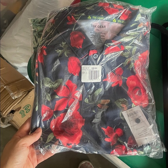NWT Men's Tek Gear Slim-Fit Floral Polo size XL navy blue and red​​​​​​​ - Picture 4 of 4